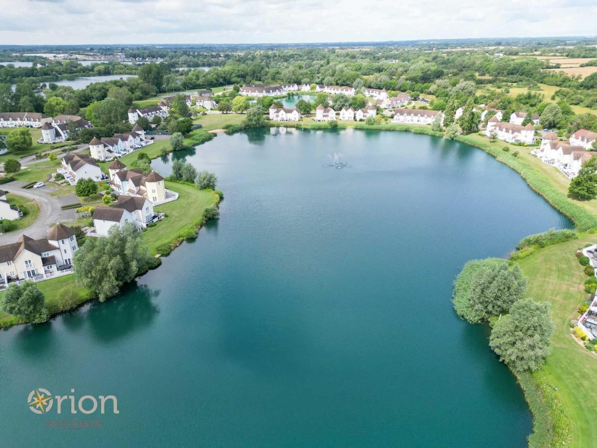 Windrush Lake 65, Sunset Lodge - P South Cerney Zewnętrze zdjęcie